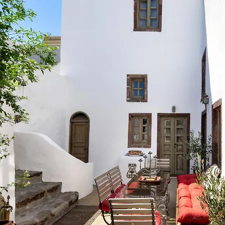 Historical Santa Croce * Pyrgos Kallistis