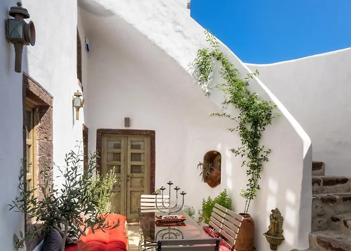 Historical Santa Croce Villa Pírgosz