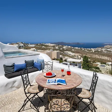 Historical Santa Croce * Pýrgos