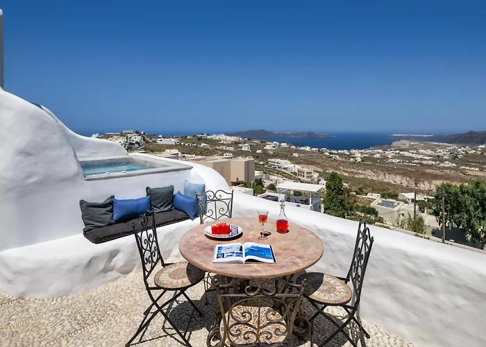 Historical Santa Croce * Pýrgos