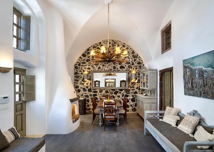 Historical Santa Croce * Pýrgos